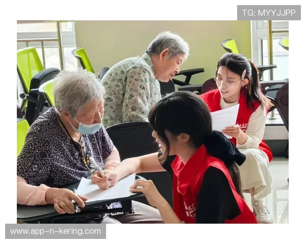 球员赛后参加社区探访活动传递正能量