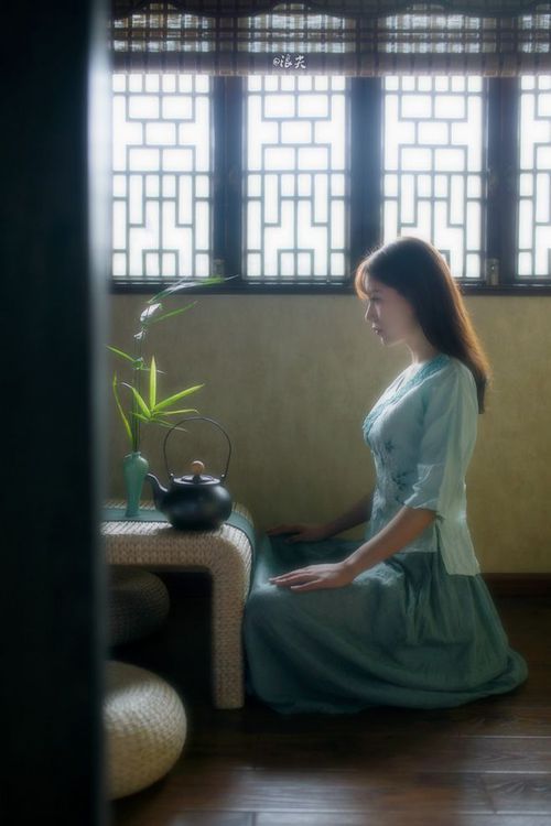 皇家社会传球节奏流畅突破密集防守，皇家社会传奇球星